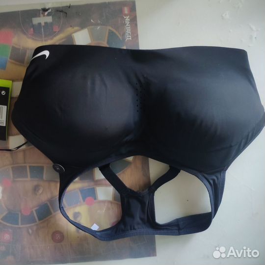 Топ / бра спортивный женский Nike, M (D-E)