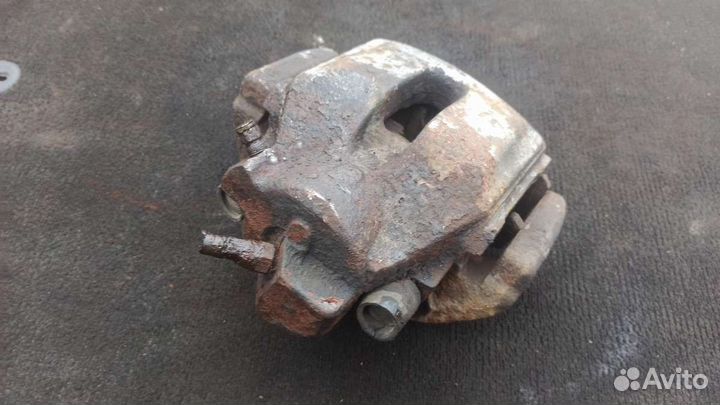 Суппорт тормозной передний правый для BMW 7 E38