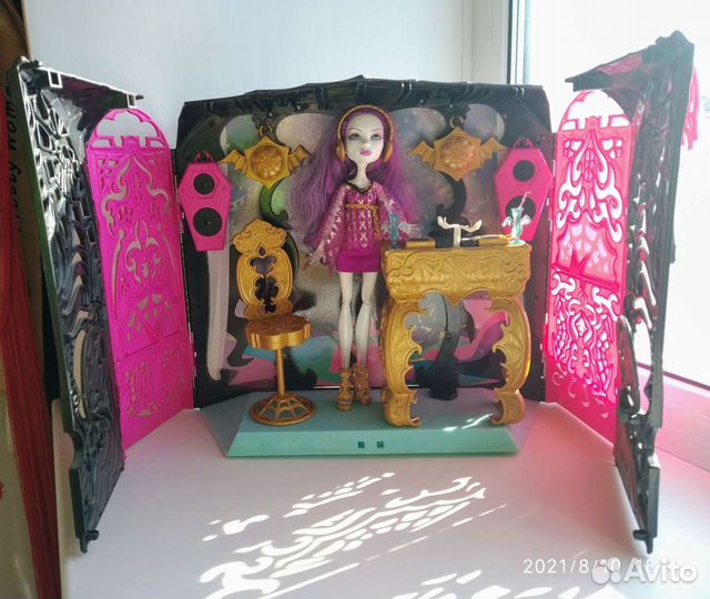 Кукла Монстер Хай Спектра + игровой набор