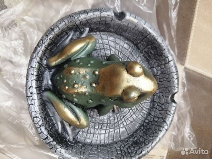 Посуда с лягушкой пепельница гипс