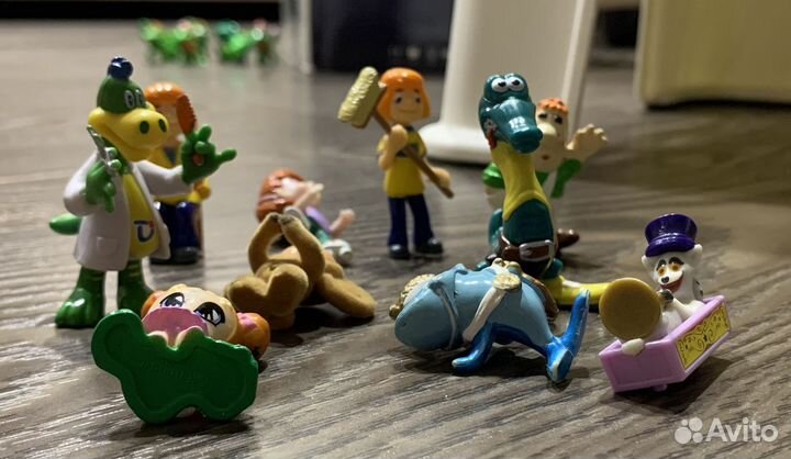 Игрушки из киндер-сюрпризов