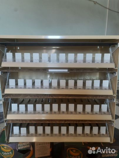 Сигаретный шкаф бу