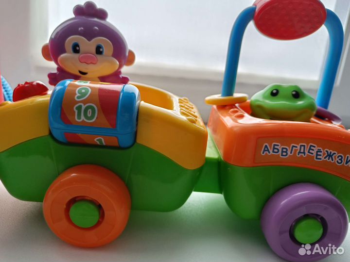 Паровозик умного щенка fisher-price