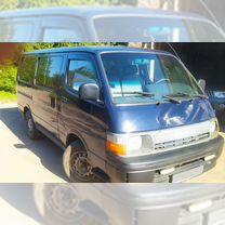 Toyota Hiace 2.4 MT, 1995, 165 000 км, с пробегом, цена 350 000 руб.