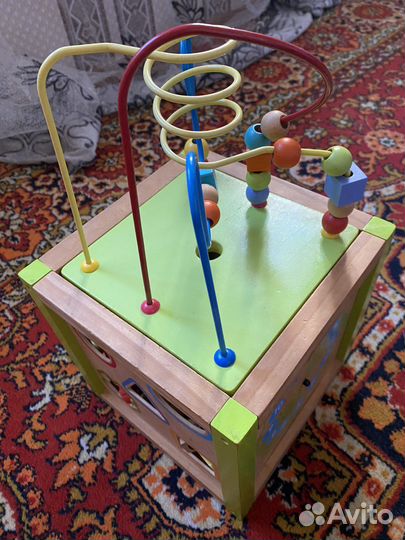 Кубик бизиборд