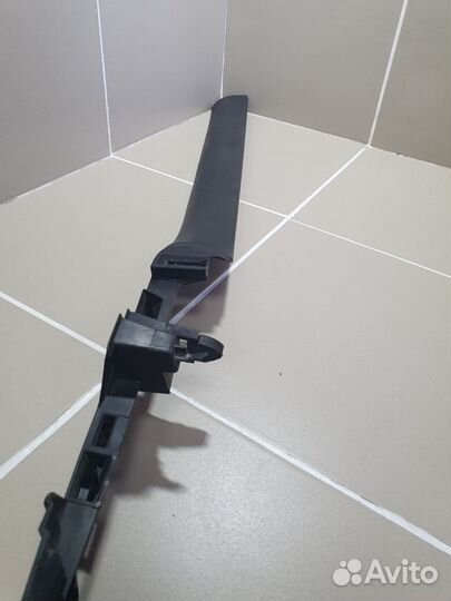 Накладка порога передняя правая Renault Megane 2