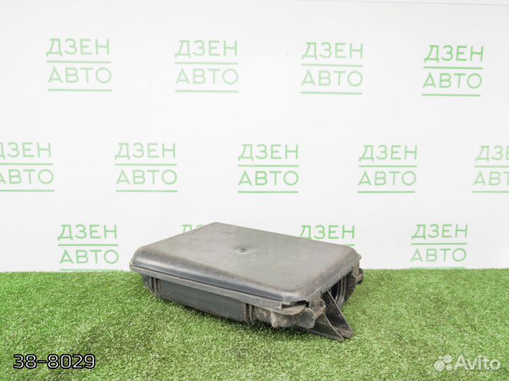 Крышка блока предохранителей Audi Allroad