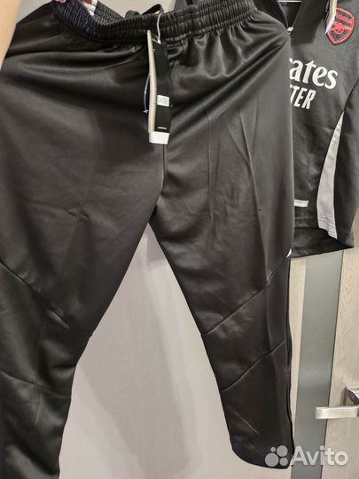 Спортивный костюм adidas на рост 140