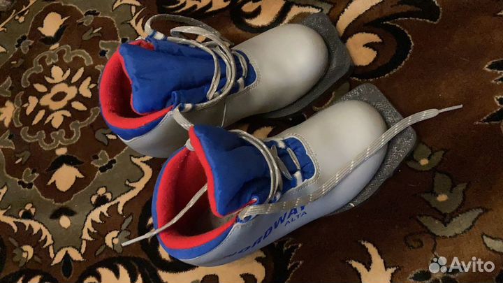 Лыжные ботинки детские