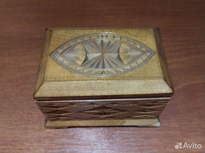 Шкатулка деревянная резная винтаж СССР