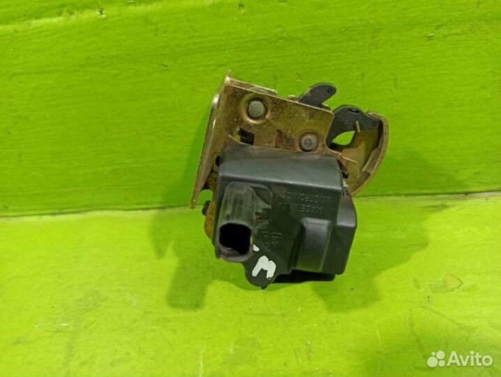 Замок багажника Jeep Grand Cherokee WJ 2003