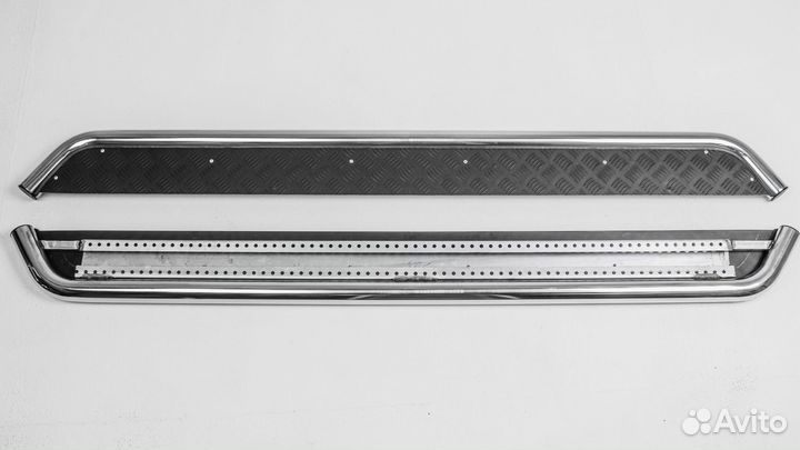 Подножки с анодированой площадкой Kia Sportage 5