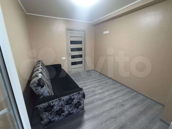 2-к. квартира, 50 м², 4/9 эт.