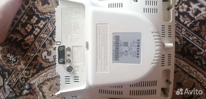 Телевизор samsung