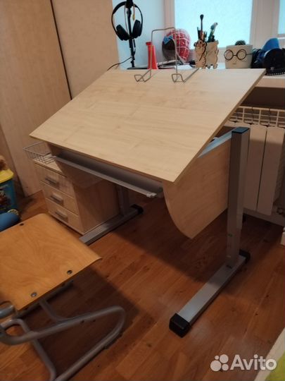 Стол - парта, тумба, стул для школьников