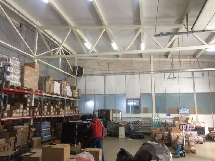 Склад, 740 м²