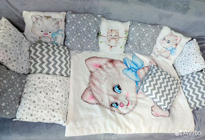 Бортики в детскую кроватку с одеялом