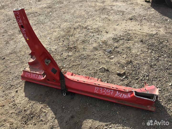 Порог со стойкой правый Opel Astra H Family 2004-2