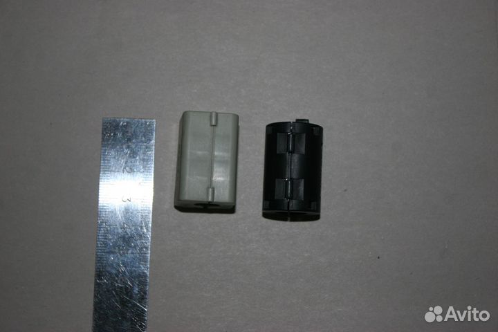 Ферритовые защелки на кабель