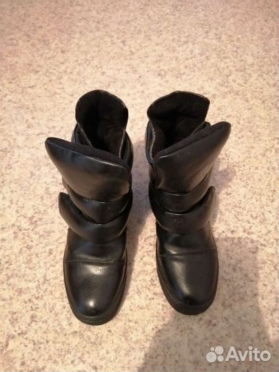 Ботинки демисезонные 35-36р