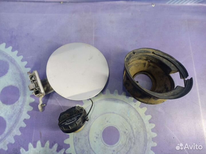 Лючок бензобака Kia Sportage 2