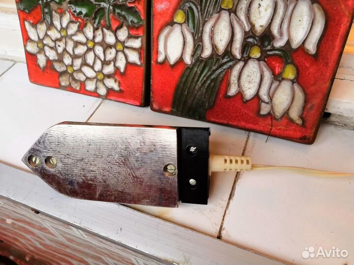 Электрический утюжок турист