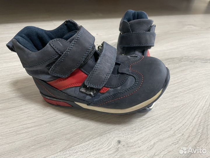 Ботинки демисезонные для мальчика 28