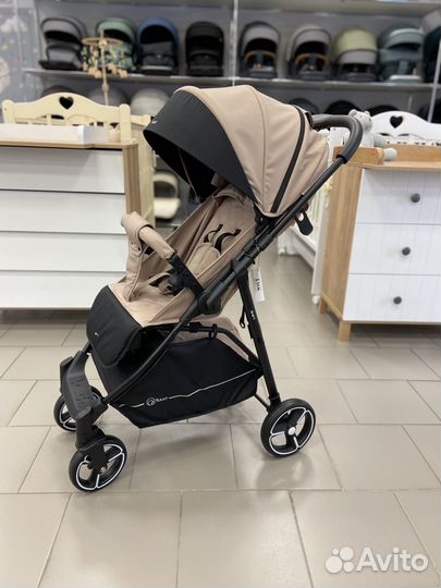 Коляска с перекидной ручкой