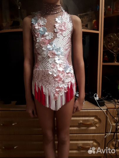 Купальник для художественной гимнастики