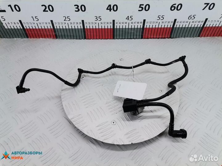 Трубка обратки форсунок Volvo S40 рест. 2003