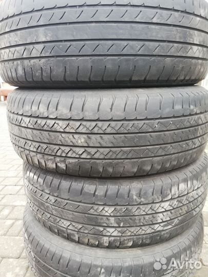 Michelin Latitude Tour HP 225/65 R17