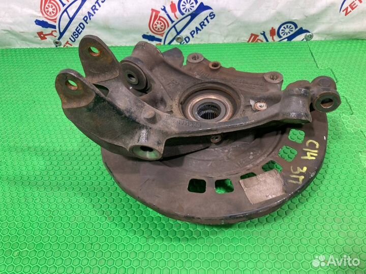 Кулак поворотный задний правый Volkswagen Touareg