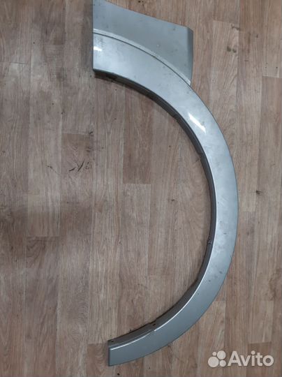 Арочная накладка Паджеро 4