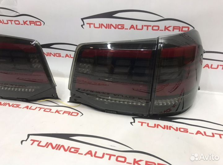 Фонари задние стопы Toyota Land Cruiser 200