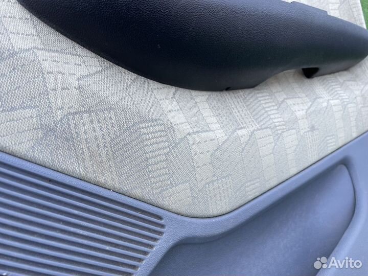 Обшивка двери передней правой Skoda Fabia I (1999—