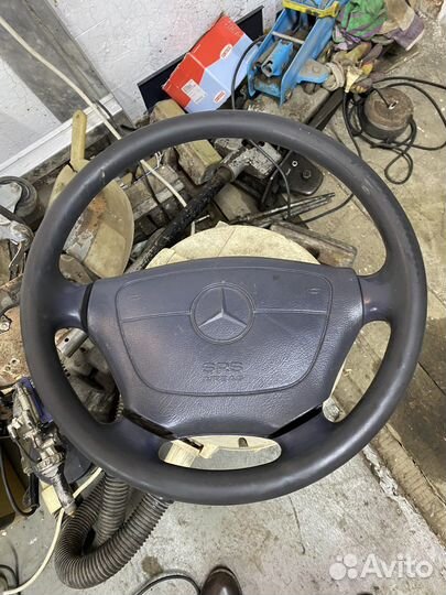 Руль с айрбег дорест w638 Vito