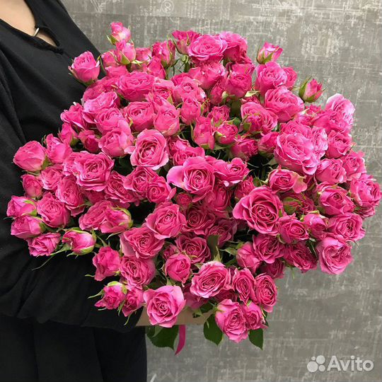 Букет кустовые розы