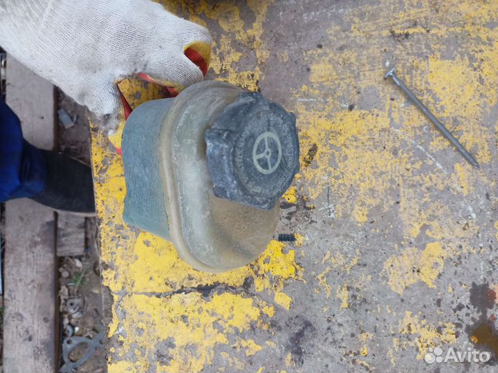 Бачок Гура ford Mondeo 2