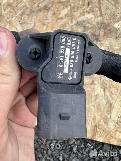 Трубка Volkswagen Touareg 4.2 AXQ 2004