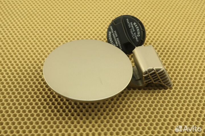 Лючок бензобака Hyundai Getz