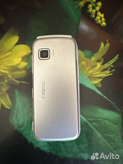 Nokia 5228