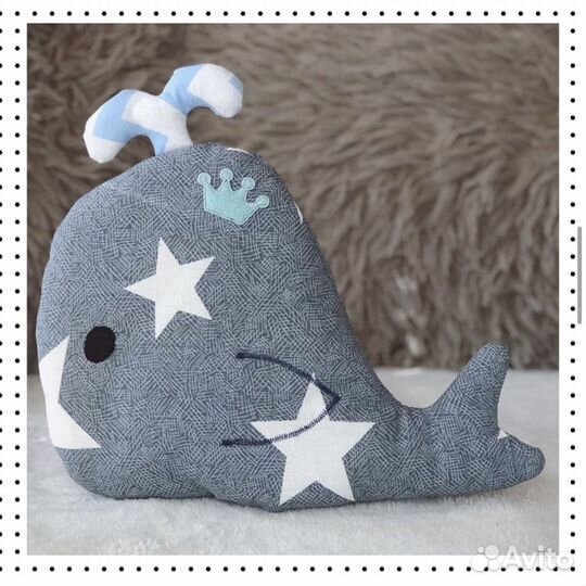 Игрушка-подушка в кроватку