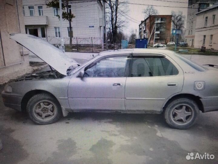 Тоиота камри xv10 1994г лев руль 3 л МКПП в разбор