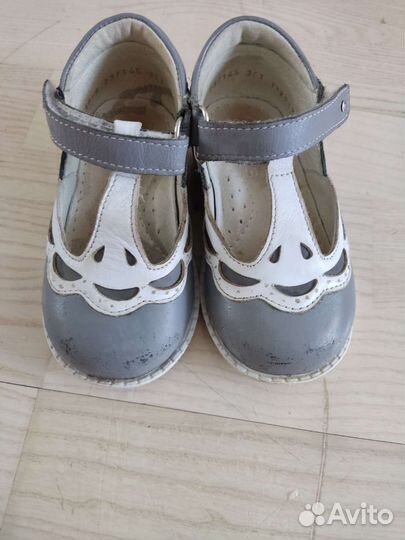 Обувь для девочки пакетом 23 24