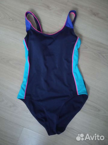 Купальник фирмы Matalan, очки, шапочка