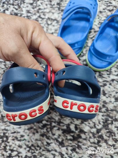 Сандалии Crocs