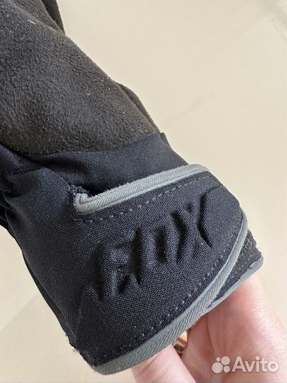 Перчатка левая fox