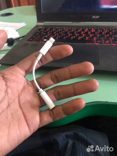 Переходник Apple Lightning - mini jack 3.5
