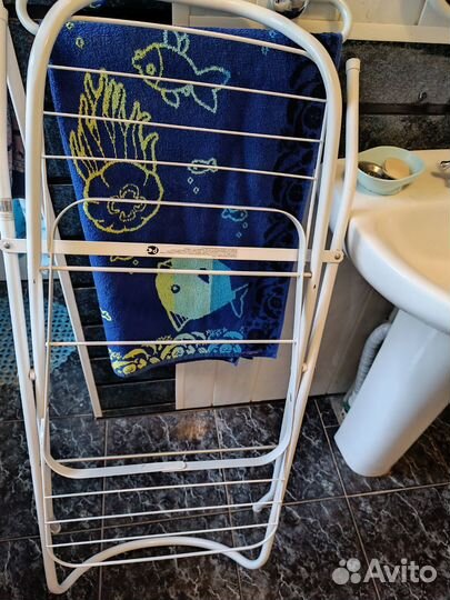 Подставка под детскую ванну с сушилкой