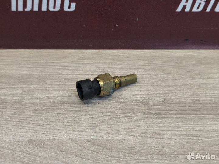 Датчик температуры охлаждающей жидкости LADA X-Ray